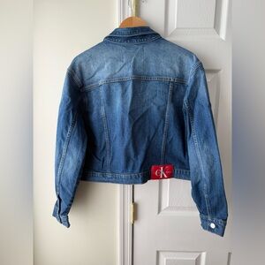 2YK Calvin Klein jeans jacket with a red tag. Great condition Size M